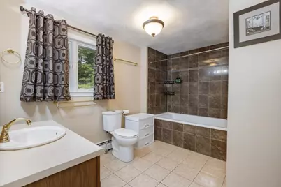 8 Homestead Drive, Raymond, NH 03077 - Photo 11