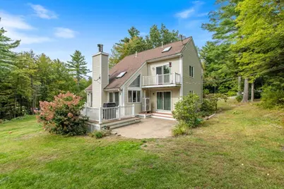 8 Homestead Drive, Raymond, NH 03077 - Photo 3