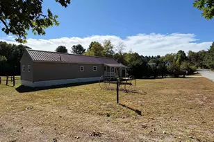 14 Meetinghouse Rd, Hinsdale, NH 03451 - Photo 5