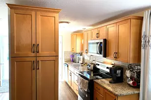 103 Glendale Ave, Manchester, NH 03103 - Photo 5