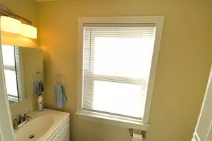 103 Glendale Ave, Manchester, NH 03103 - Photo 7