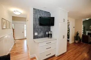 209 Tennyson Dr, Manchester, NH 03104 - Photo 11