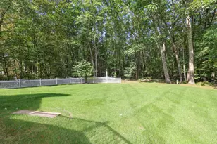 209 Tennyson Dr, Manchester, NH 03104 - Photo 53