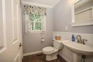 209 Tennyson Dr, Manchester, NH 03104 - Photo 27