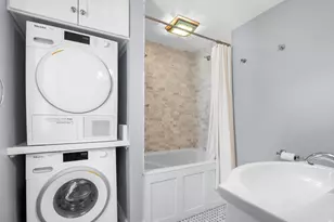 28 South St, Portsmouth, NH 03801 - Photo 15