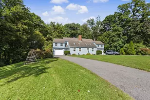 15L Bonnie Ln, Derry, NH 03038 - Photo 3