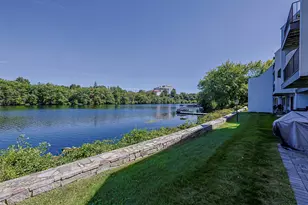 33 River Front Dr, Manchester, NH 03102 - Photo 21