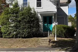 90 Appleton St, Manchester, NH 03104 - Photo 3