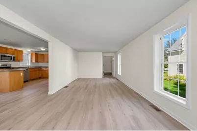 118 Barbara Lane, Hudson, NH 03051 - Photo 5