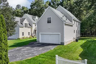 118 Barbara Ln, Hudson, NH 03051 - Photo 31