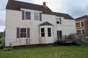 253 High St, Berlin, NH 03570 - Photo 3