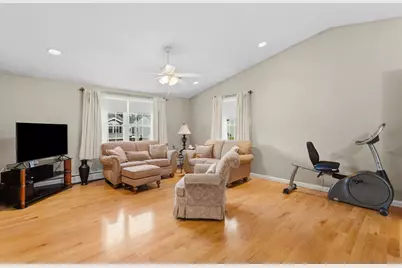 53 Patriots Way, Raymond, NH 03077 - Photo 5