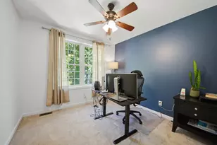 220 Arah St, Manchester, NH 03104 - Photo 27