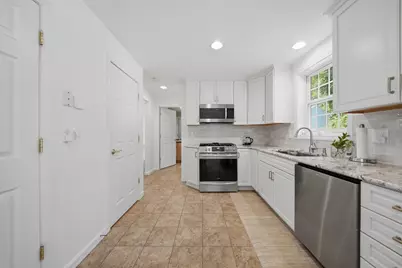 220 Arah Street, Manchester, NH 03104 - Photo 13