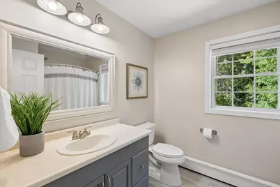 33 Auburn Road, Londonderry, NH 03053 - Photo 23