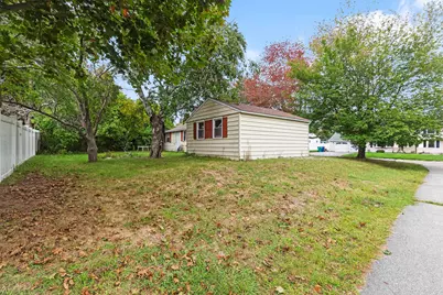 19 Tucker Lane, Hampton, NH 03842 - Photo 3