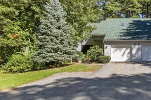 39 Aspen Dr, Atkinson, NH 03811 - Photo 3