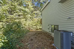 39 Aspen Dr, Atkinson, NH 03811 - Photo 5