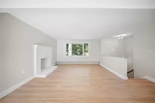 129 Hobbs Rd, Pelham, NH 03076 - Photo 19