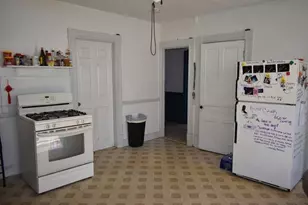 429 Wilson St, Manchester, NH 03103 - Photo 19