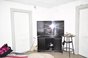 429 Wilson St, Manchester, NH 03103 - Photo 31