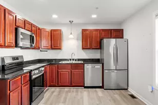 162 Karatzas Avenue, Manchester, NH 03104 - Photo 11