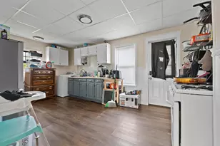 170 Oakland Ave, Manchester, NH 03109 - Photo 17