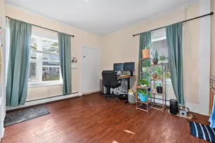 170 Oakland Ave, Manchester, NH 03109 - Photo 9