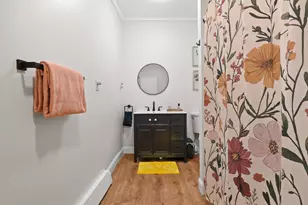 170 Oakland Ave, Manchester, NH 03109 - Photo 13