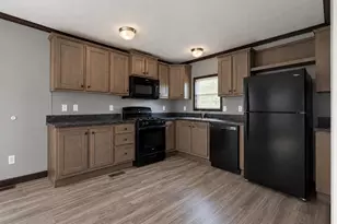6 Aster Dr, Tilton, NH 03276 - Photo 5