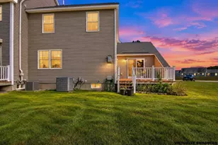 216 Kearsage Dr, Pembroke, NH 03275 - Photo 5