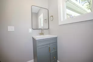 333 Cohas Ave, Manchester, NH 03109 - Photo 19
