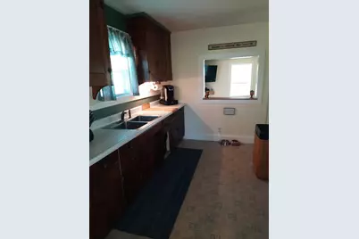 38 Highland Avenue, Claremont, NH 03743 - Photo 7