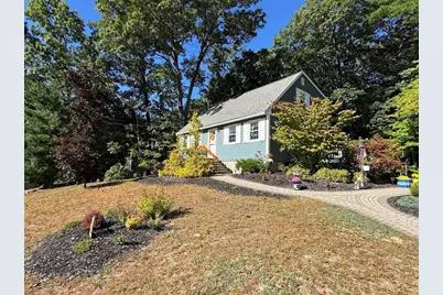 4 Michael Avenue, Derry, NH 03038 - Photo 3