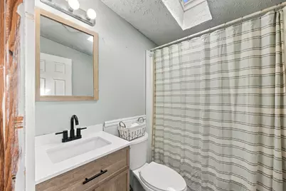 811 Eastside Road, Woodstock, NH 03262 - Photo 17