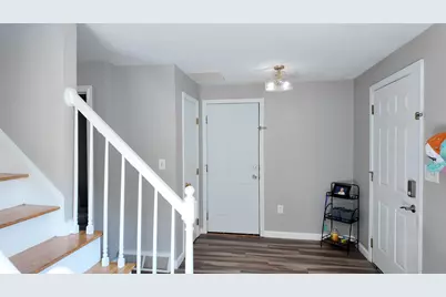 9 Fenwick Street, Nashua, NH 03063 - Photo 5