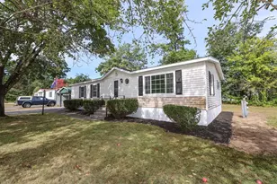 4 Briarwood Dr, Merrimack, NH 03054 - Photo 1