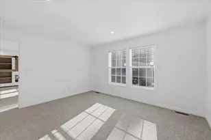 4 Bahl St, Nashua, NH 03063 - Photo 15