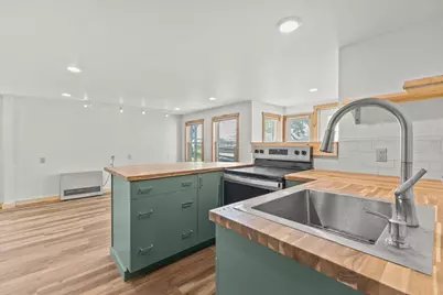 32 Goodell Avenue, Morristown, VT 05661 - Photo 13