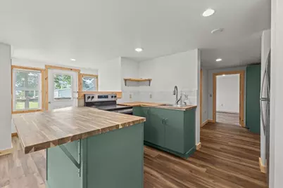 32 Goodell Avenue, Morristown, VT 05661 - Photo 11