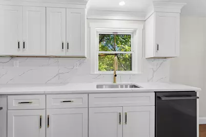 755 Mammoth Road, Manchester, NH 03104 - Photo 25