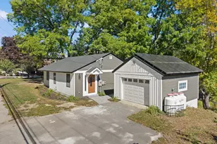 755 Mammoth Rd, Manchester, NH 03104 - Photo 5