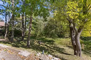 755 Mammoth Rd, Manchester, NH 03104 - Photo 11