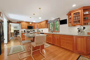8 Birdie Ln, Hudson, NH 03051 - Photo 11