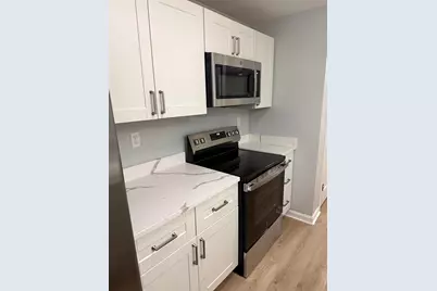 2 Mayfair Lane #101, Nashua, NH 03063 - Photo 5