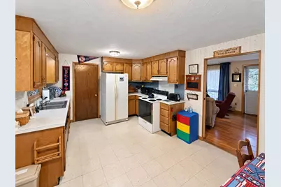6 Alexander Drive, Manchester, NH 03109 - Photo 11