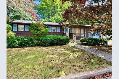 6 Alexander Drive, Manchester, NH 03109 - Photo 1