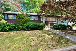 6 Alexander Dr, Manchester, NH 03109 - Photo 1