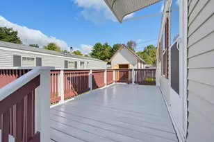 42 Columbia Dr, Newmarket, NH 03857 - Photo 3