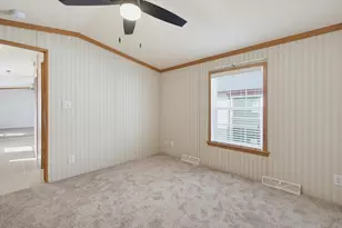 42 Columbia Dr, Newmarket, NH 03857 - Photo 15